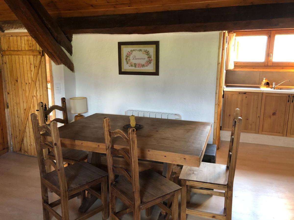 Charmant Appartement Dans Le Village/Coqueto Apartamento En El Pueblecito La Cabanasse Экстерьер фото