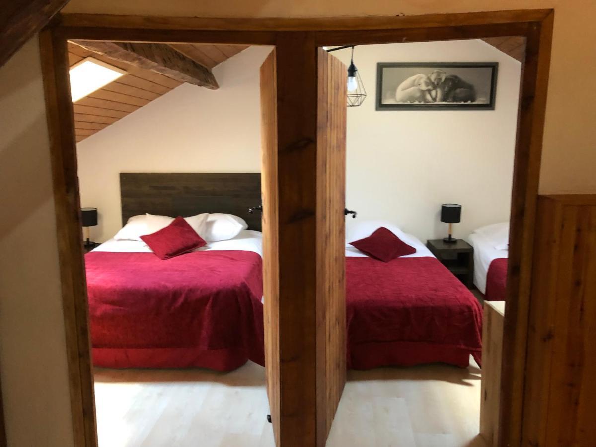Charmant Appartement Dans Le Village/Coqueto Apartamento En El Pueblecito La Cabanasse Экстерьер фото