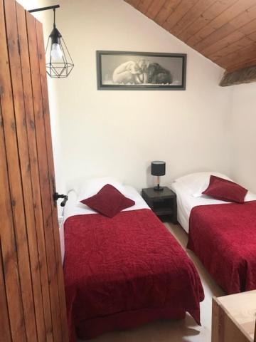 Charmant Appartement Dans Le Village/Coqueto Apartamento En El Pueblecito La Cabanasse Экстерьер фото
